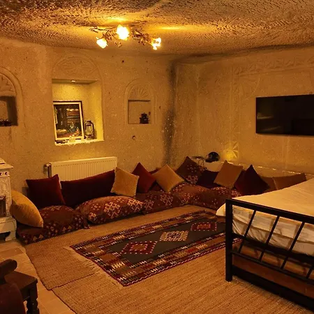 Iris Cave Cappadocia מלון *